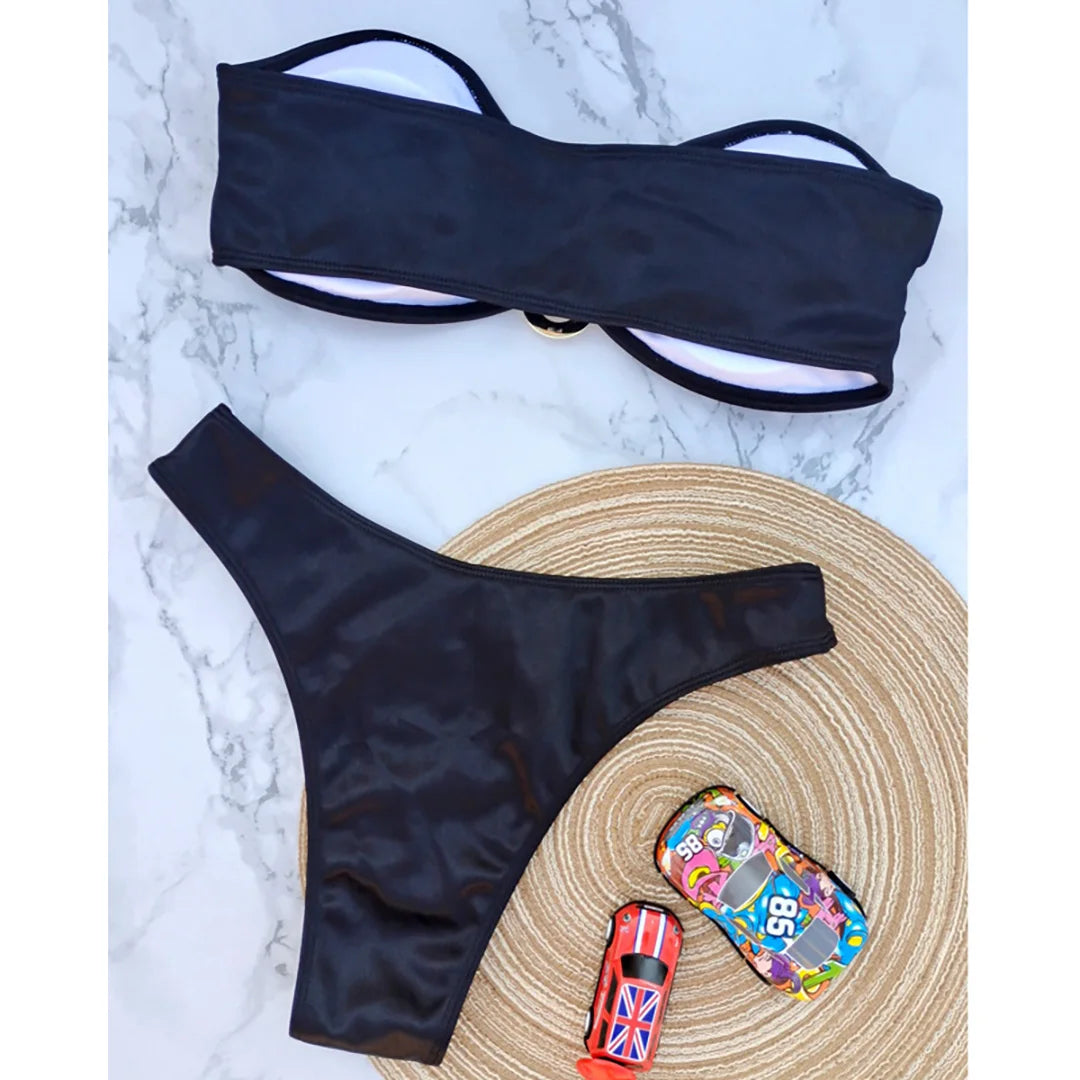 Maillot de bain deux pièces sans bretelles avec coussinets réglables