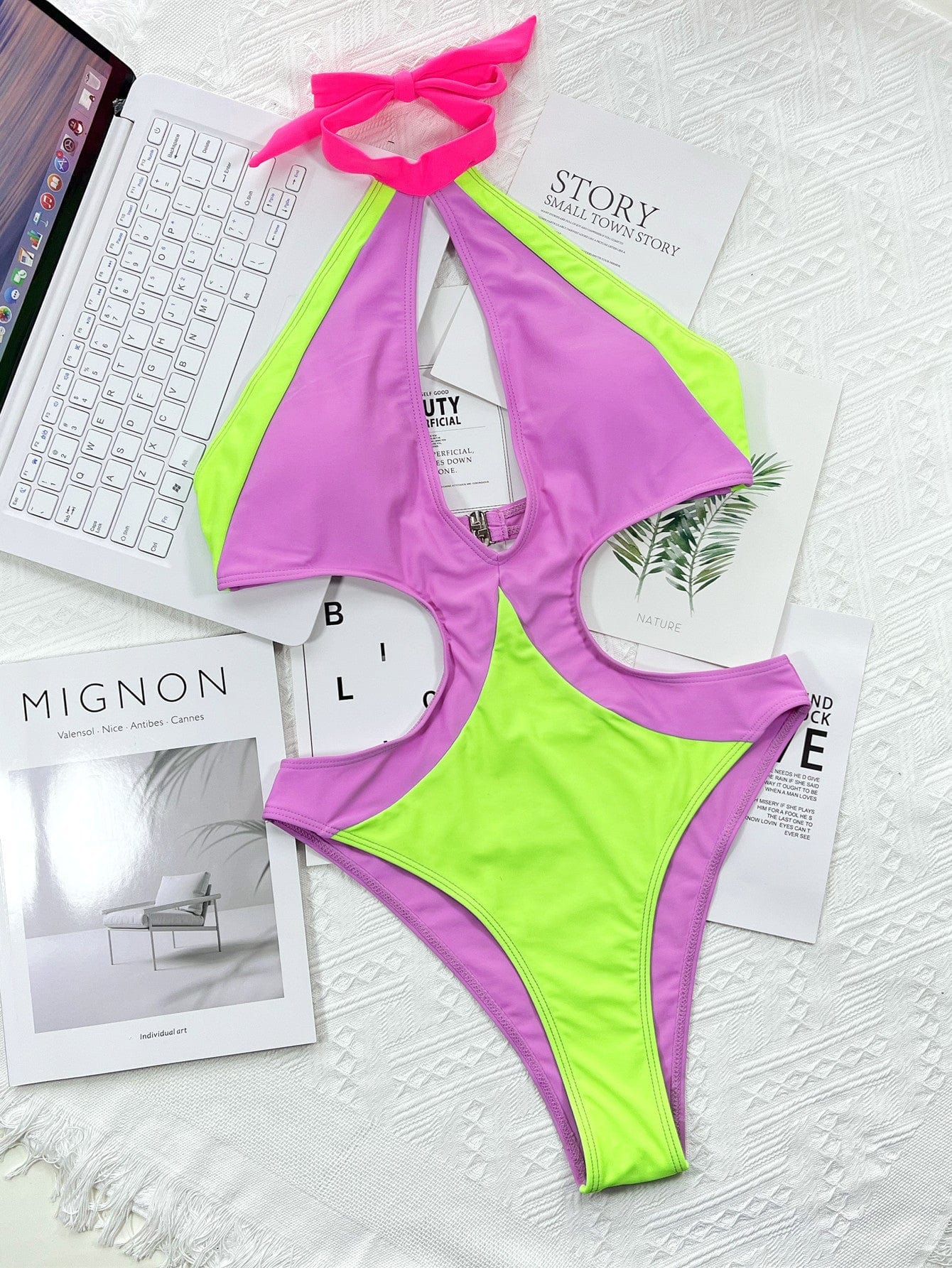 Maillot de bain une pièce taille haute