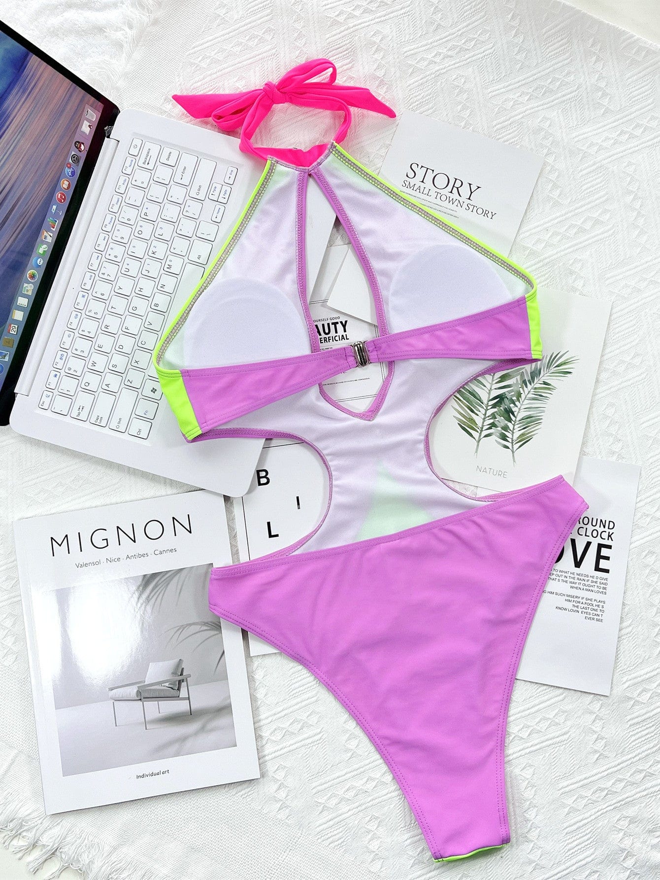 Maillot de bain une pièce taille haute