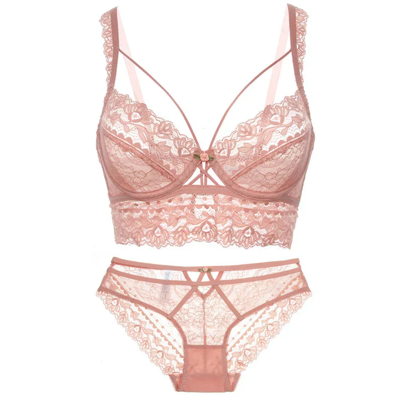 Lingerie set with lace embellishments
