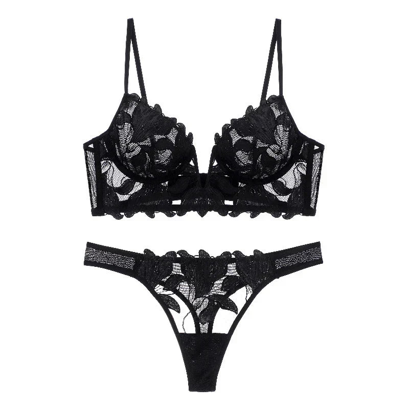 Lingerie set with lace