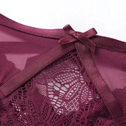 Culottes en dentelle avec des nœuds