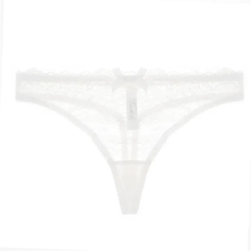 String sexy en dentelle avec un nœud.