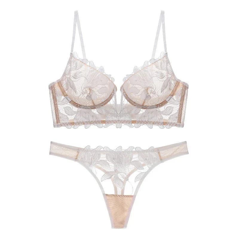Lingerie set with lace