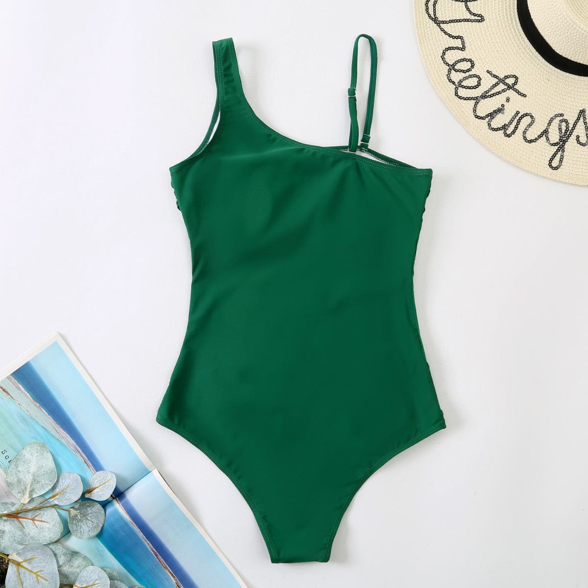 Maillot de bain une pièce avec un décolleté plongeant