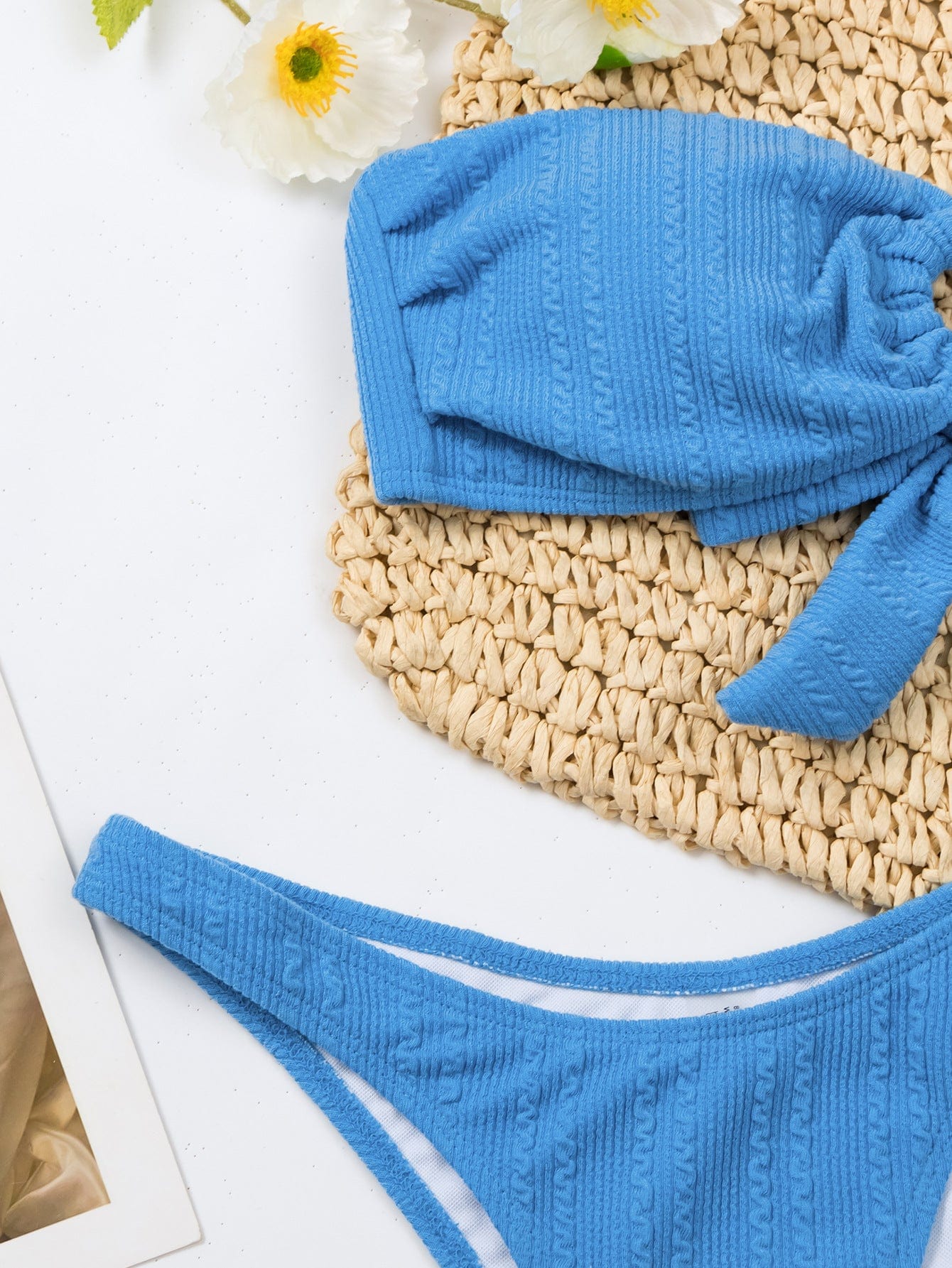 Ensemble de bain avec décolleté réglable