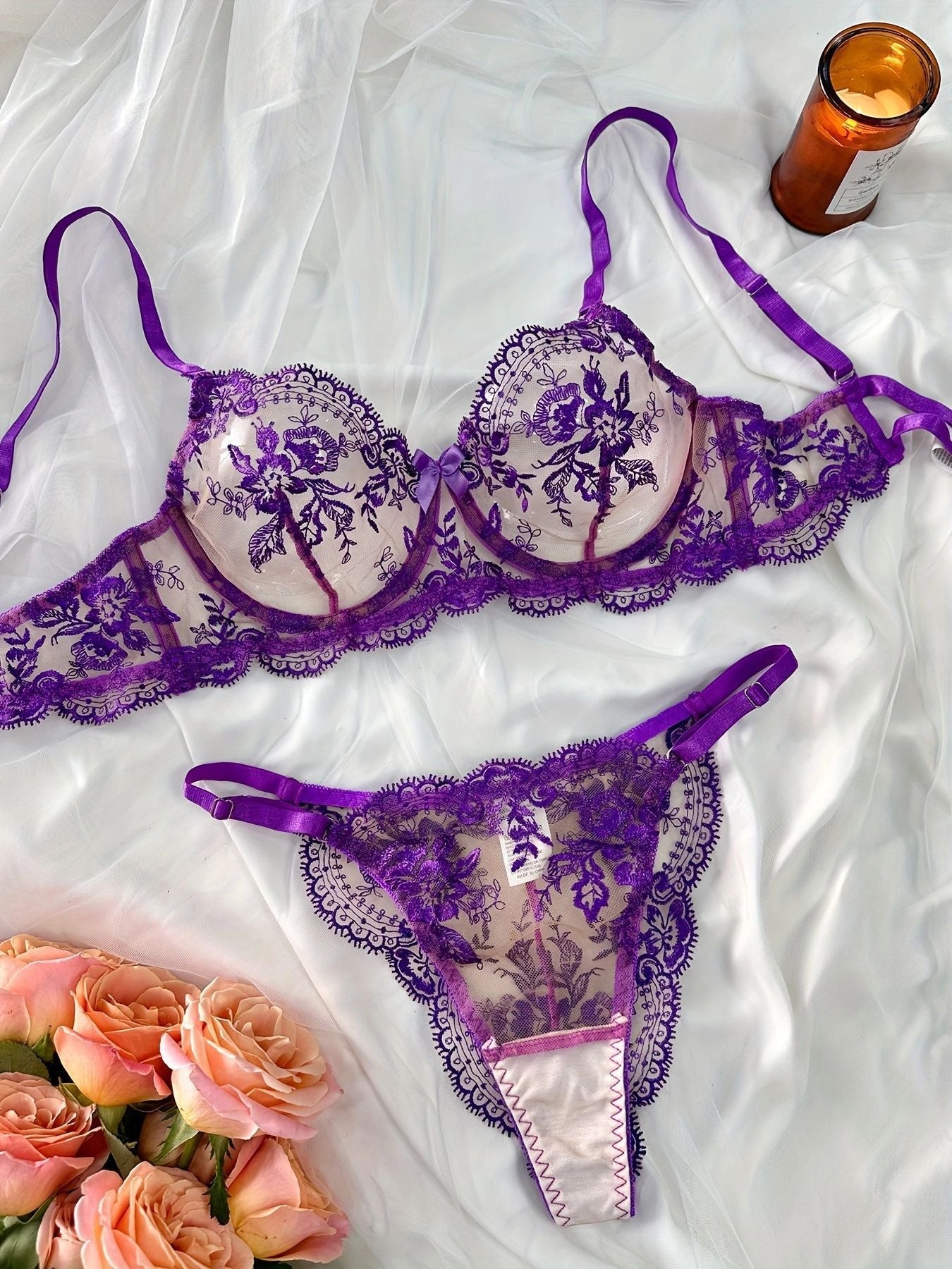Sensual lingerie set with floral embroidery