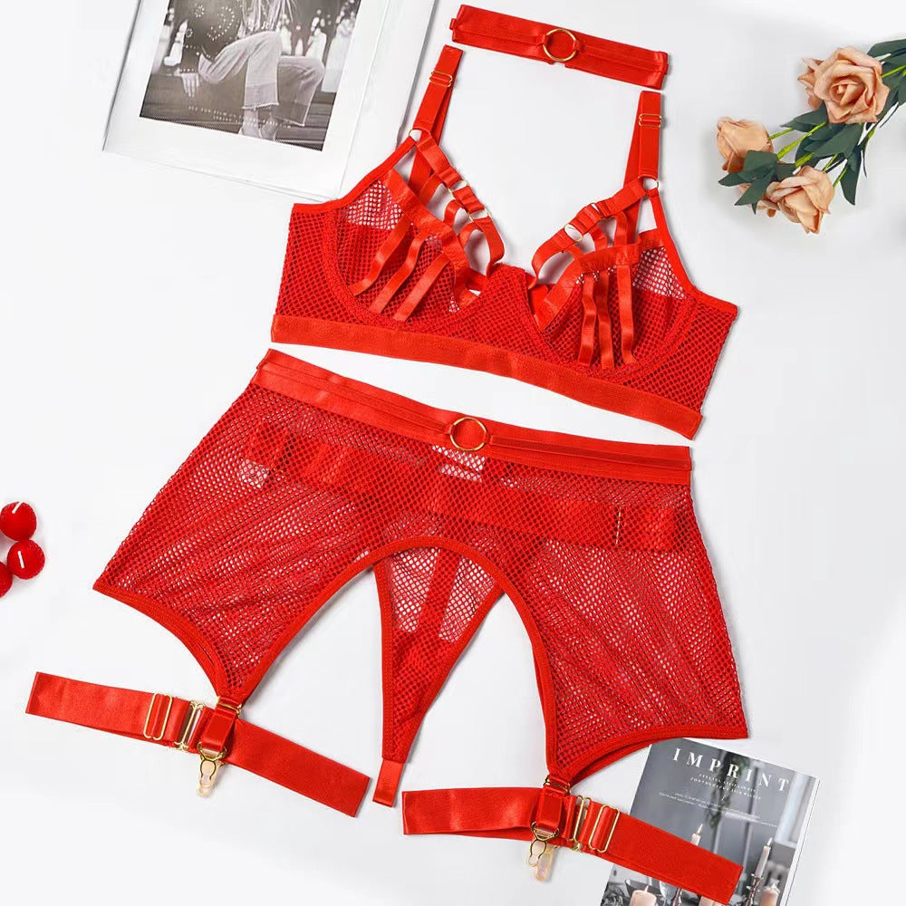 Ensemble de lingerie avec des découpes en filet