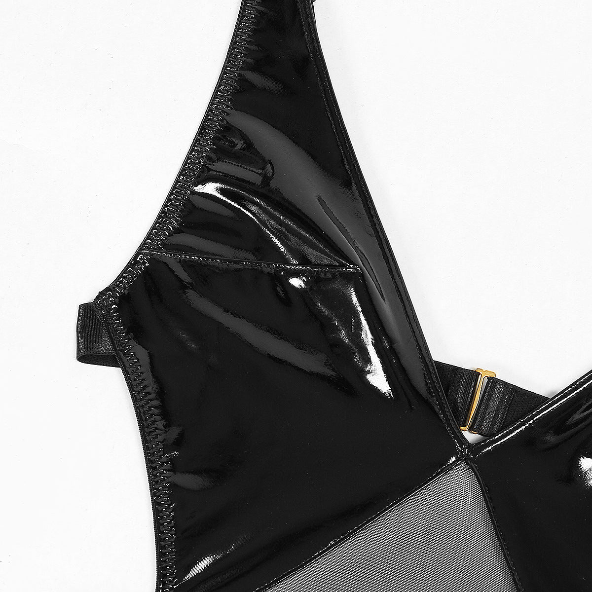Body en latex avec des inserts en résille sur le ventre