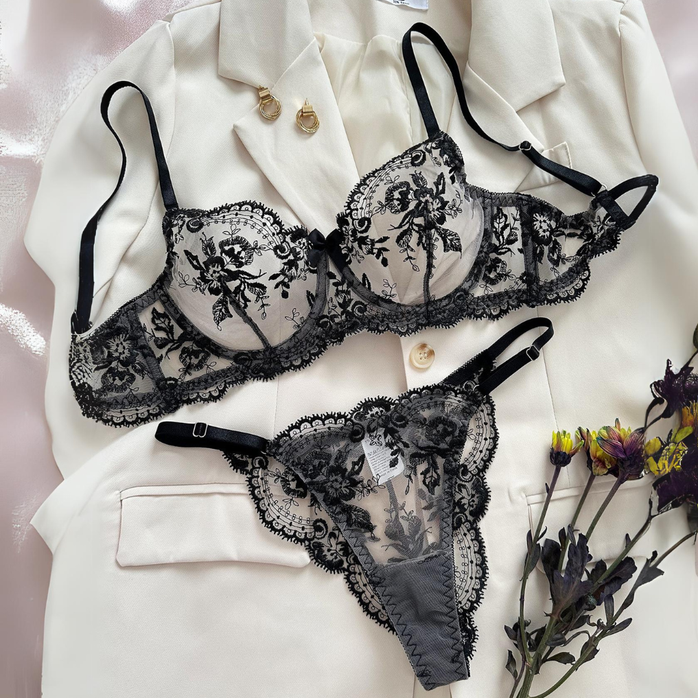 Sensual lingerie set with floral embroidery