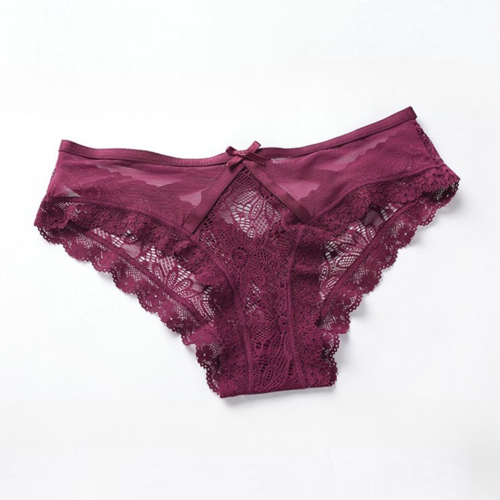 Culottes en dentelle avec des nœuds