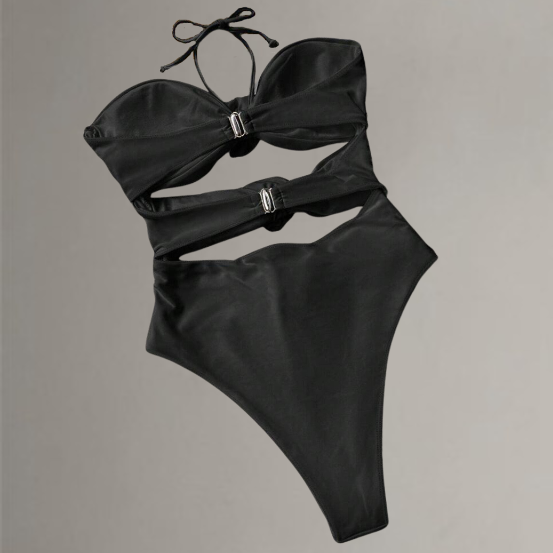 Maillot de bain une pièce avec des découpes décoratives à la taille