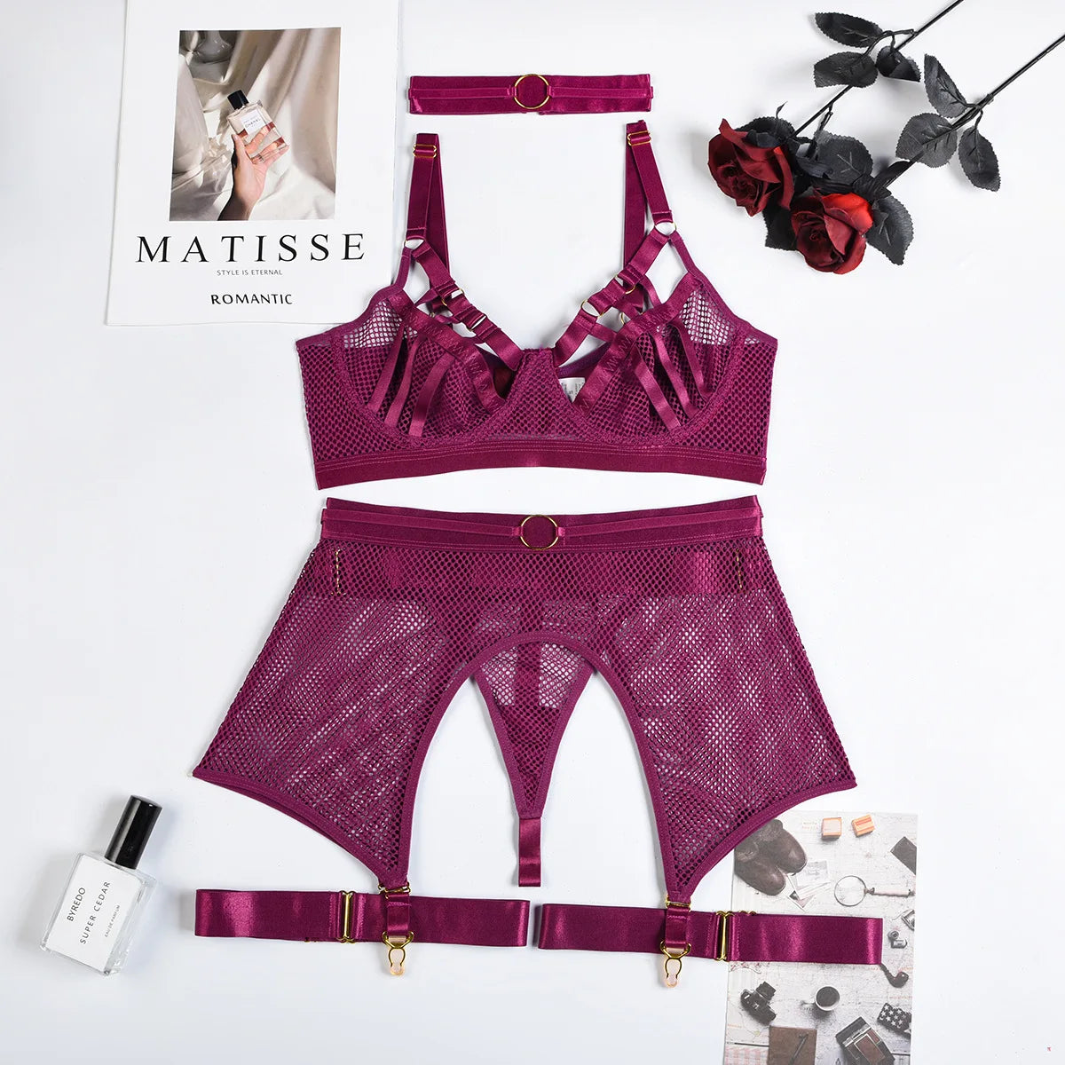 Ensemble de lingerie avec des découpes en filet