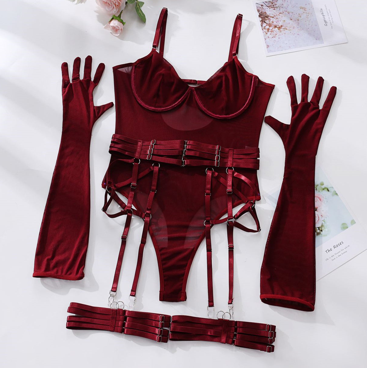 Corps avec des gants et une ceinture porte-jarretelles