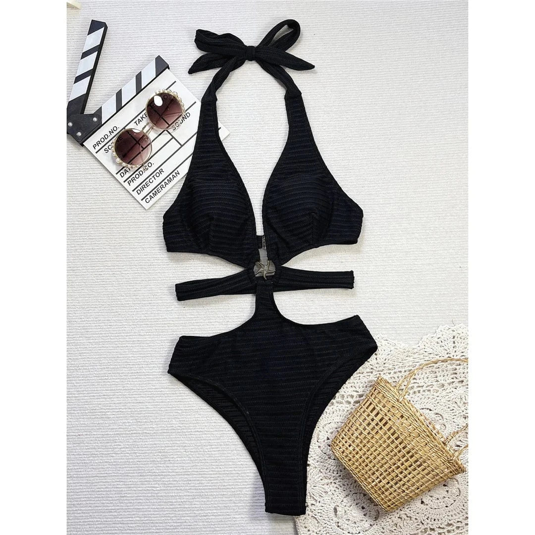 Maillot de bain une pièce avec le dos décolleté