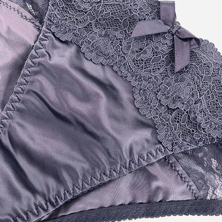 Sexy panties with lace inserts