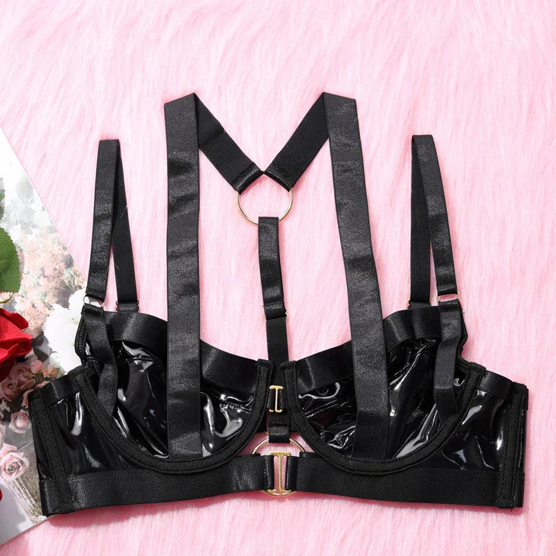 Latex lingerie set with front closure bra