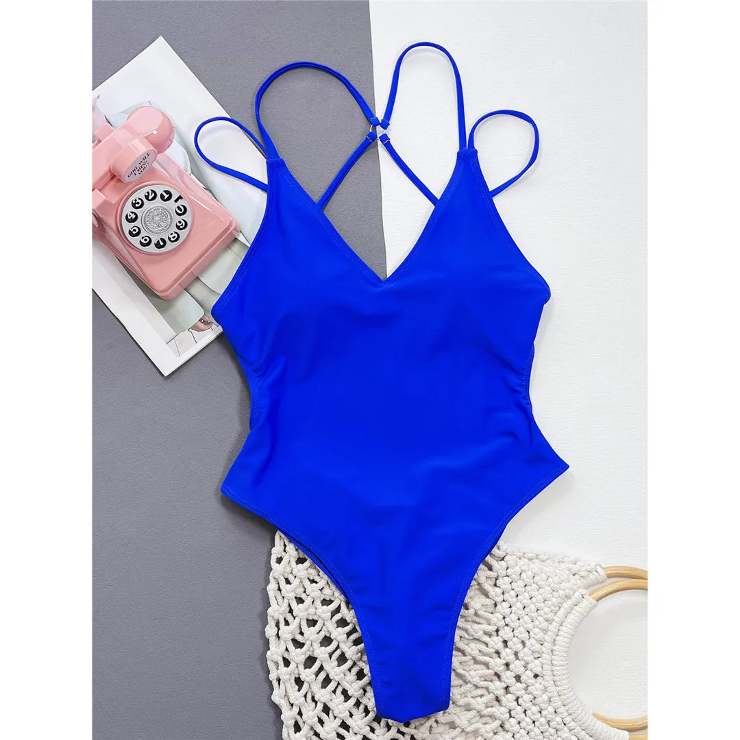 Maillot de bain une pièce avec un croisement décoratif dans le dos