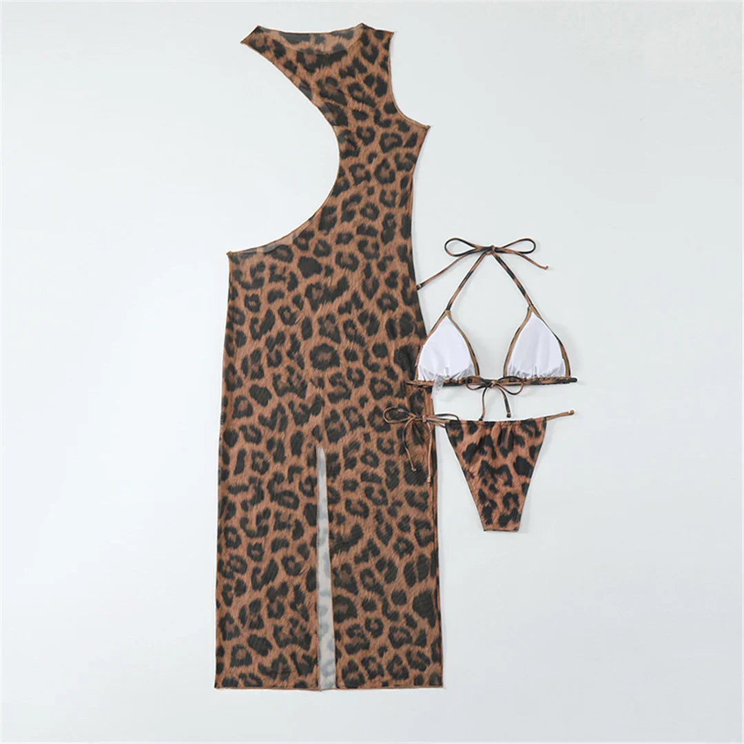 Maillot de bain avec une longue robe maxi