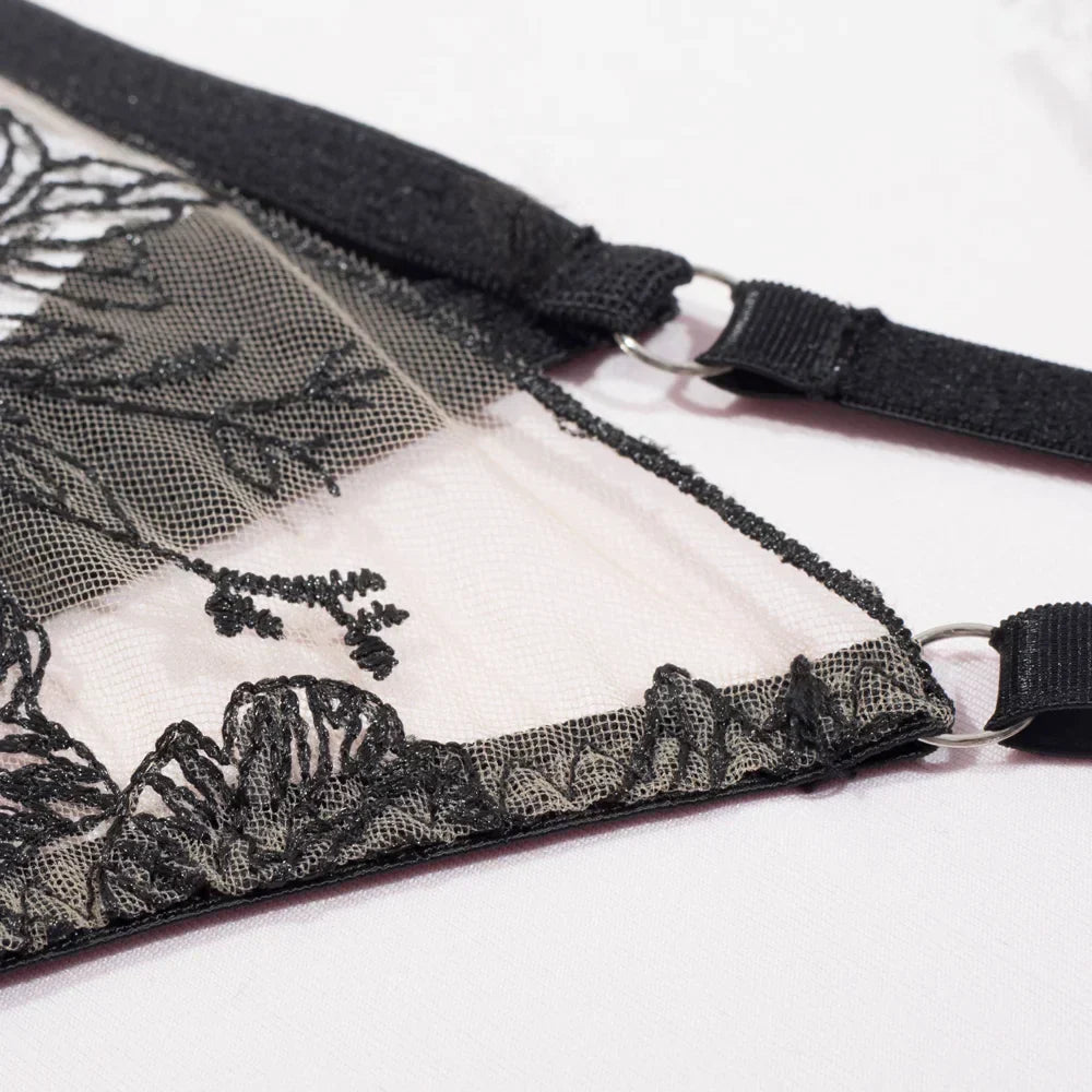Ensemble de lingerie avec broderie florale