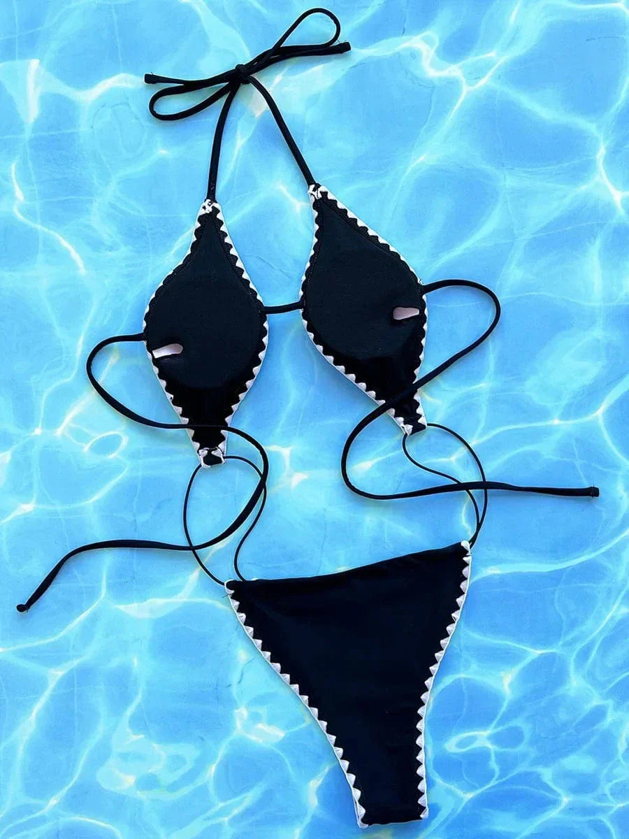 Maillot de bain une pièce avec une découpe audacieuse sur les hanches