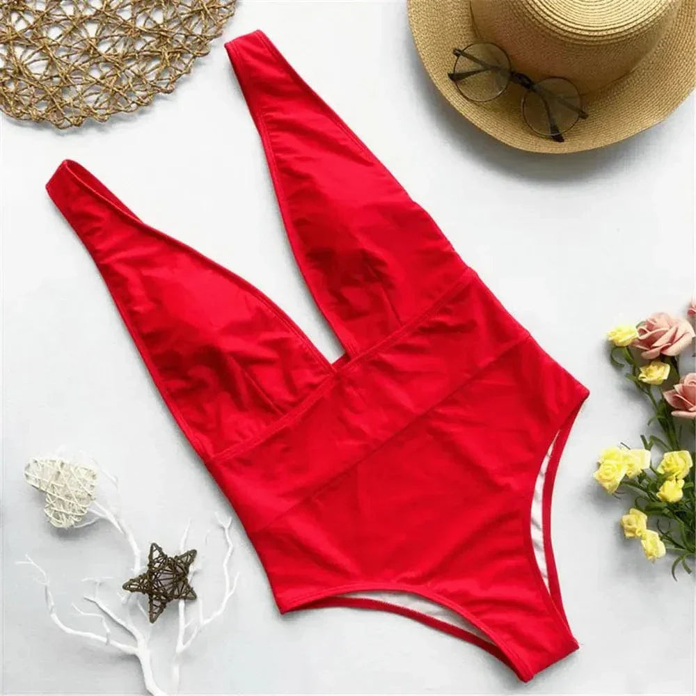Maillot de bain une pièce avec un décolleté en V