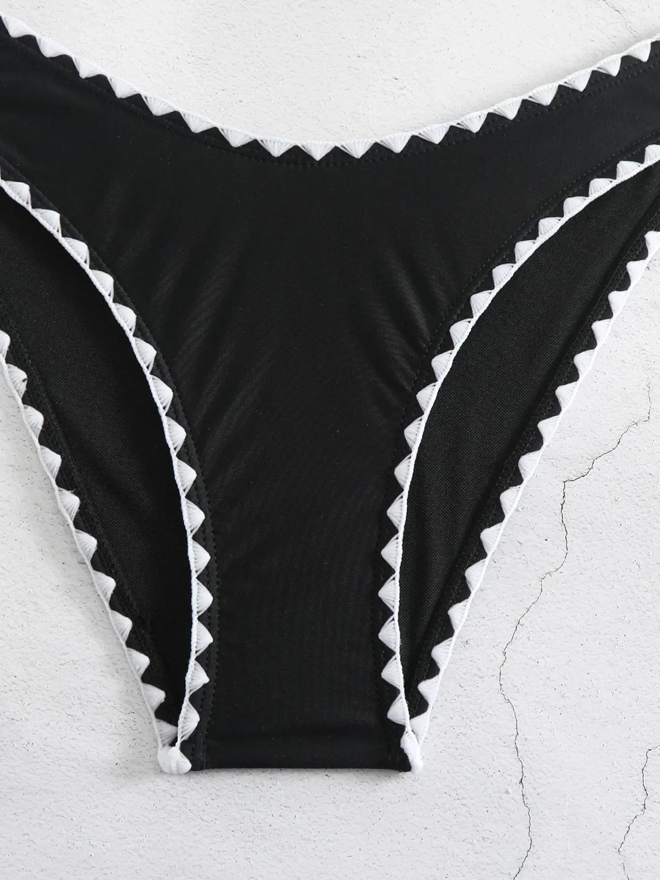 Maillot de bain deux pièces avec lien réglable dans le dos