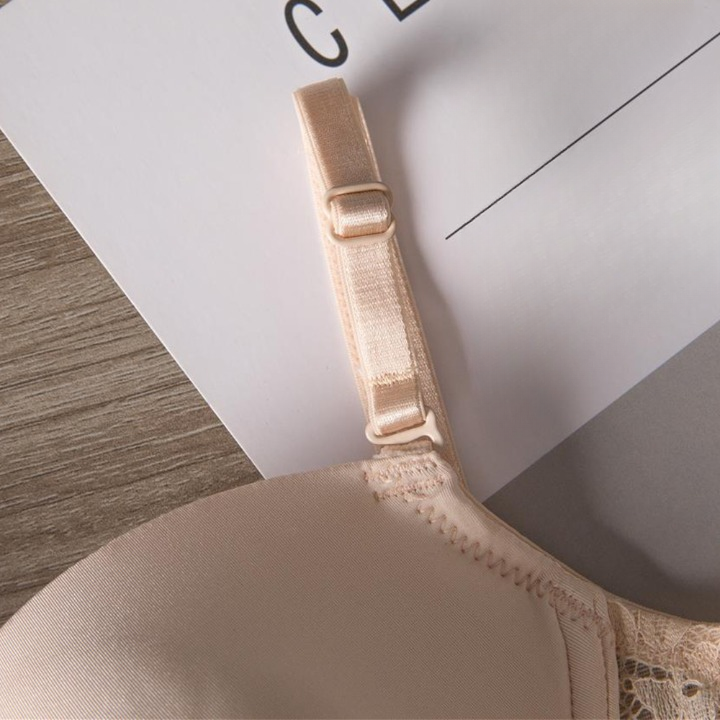 Soutien-gorge à fermeture abaissée