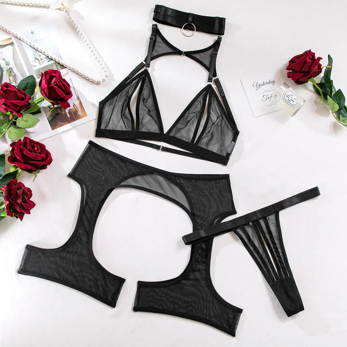 Lingerie set with cutouts