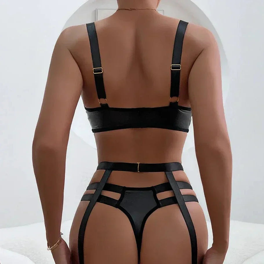 Lingerie set with garter belt