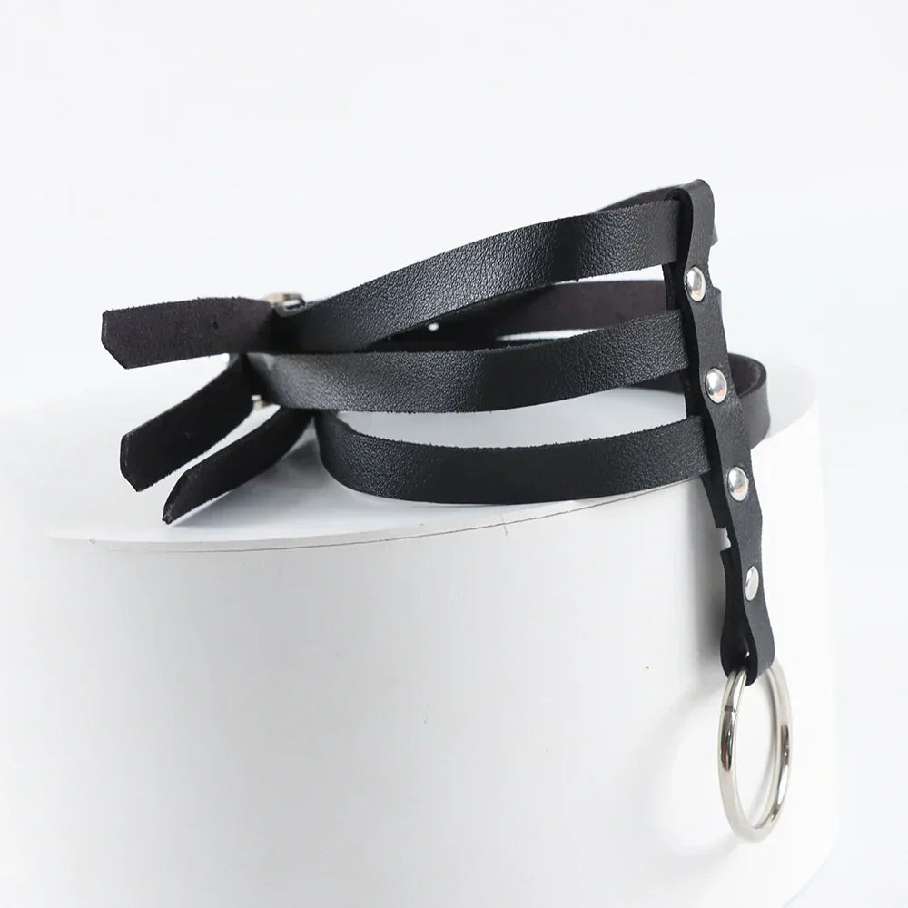 Collier en motif harnais avec des sangles réglables