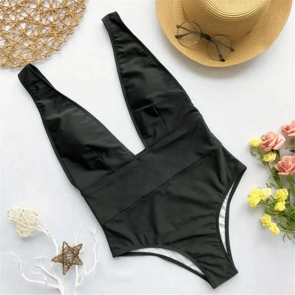 Maillot de bain une pièce avec un décolleté en V