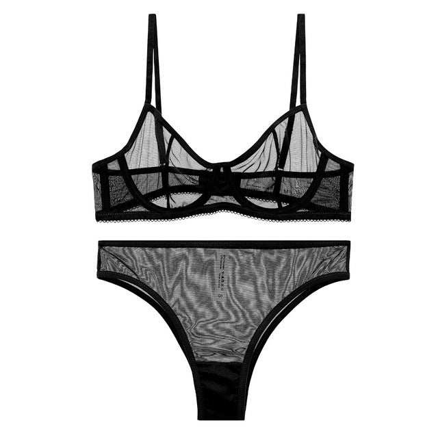 Lace lingerie set with adjustable straps