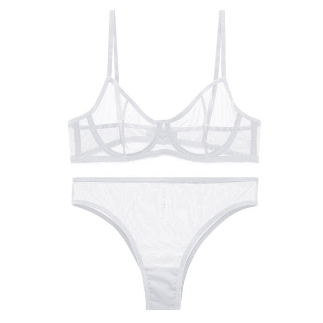 Lace lingerie set with adjustable straps