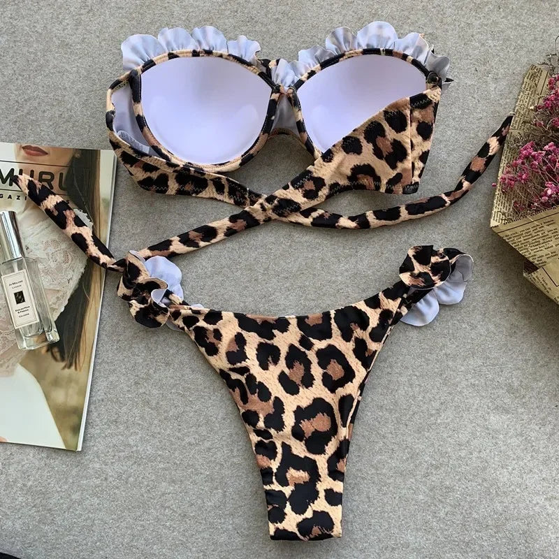 Bikini deux pièces à imprimé léopard avec volants