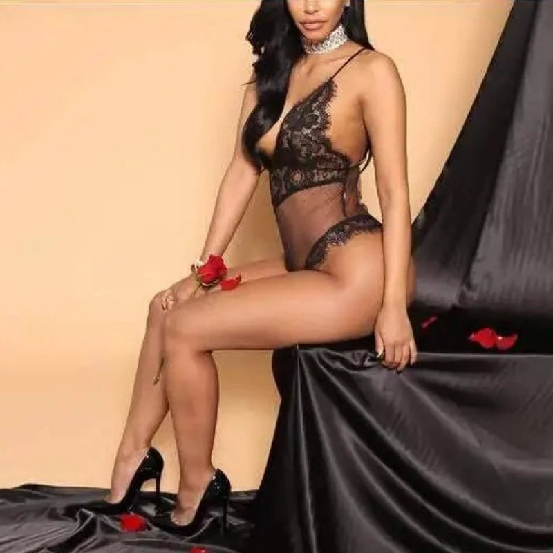 Body Décolleté en Dentelle et Maille à Pois