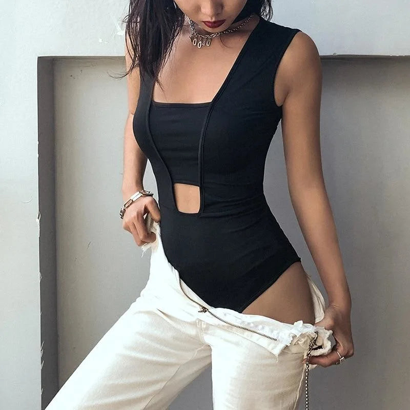 Body Noir avec un Collier en Tissu