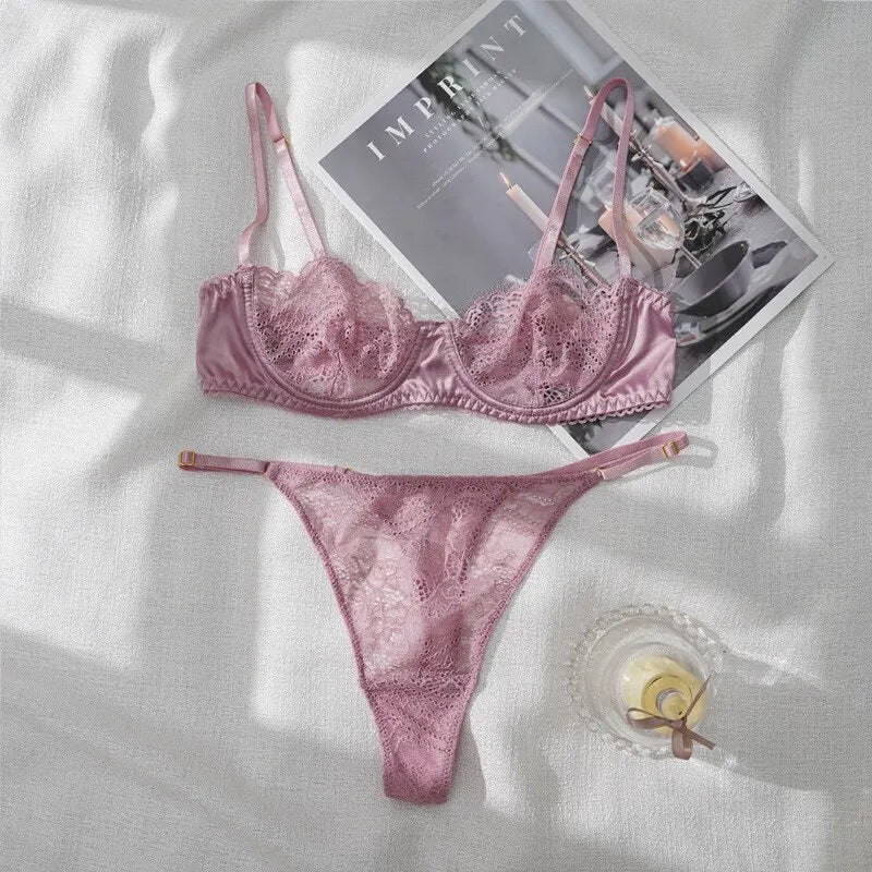 Ensemble de lingerie en dentelle délicate