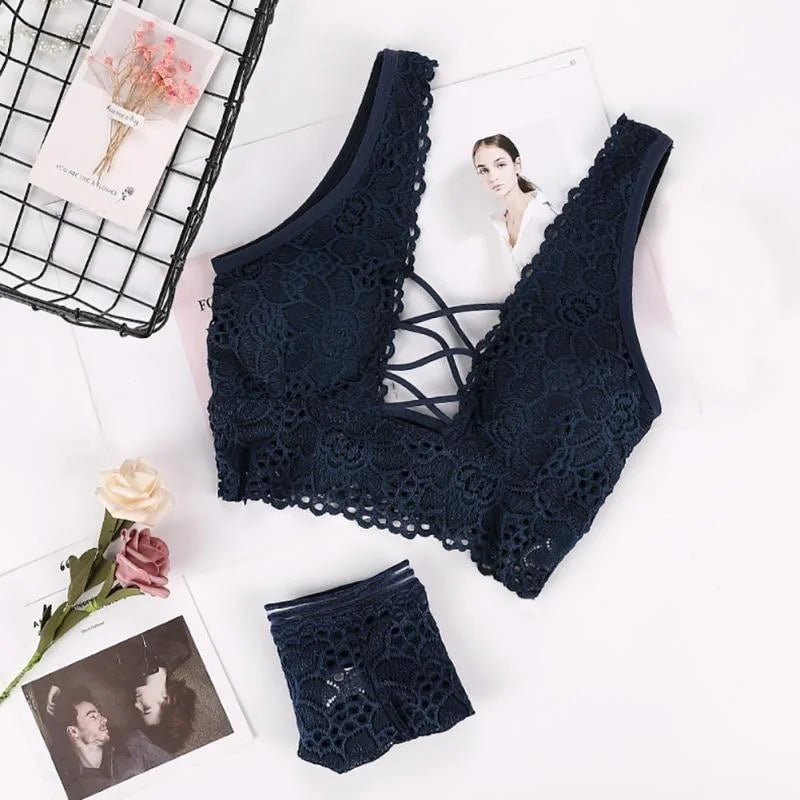 Lingerie Fine en Dentelle - Brettelles Larges