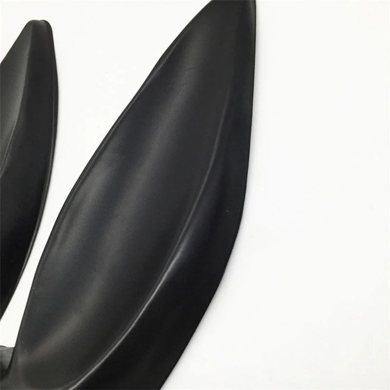 Noir Masque aux longues oreilles
