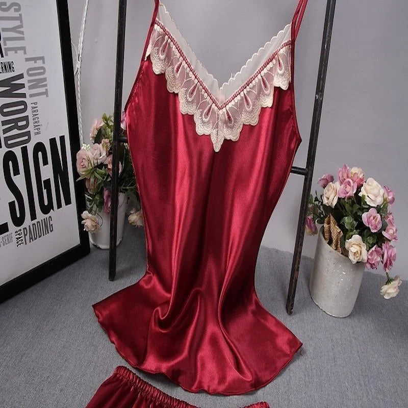Pyjama Femme en Satin - avec Dentelle Blanche