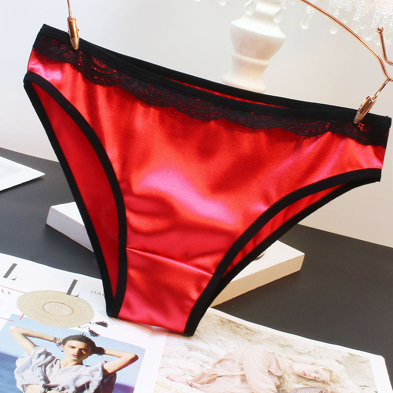 Rouge Culotte en satin avec dentelle