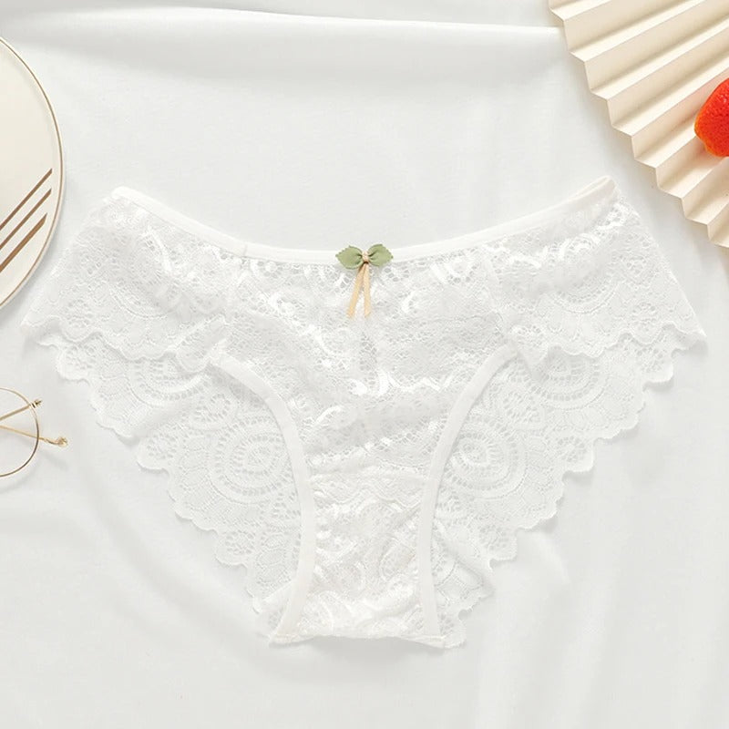 Lace panties with a delicate teardrop accent.