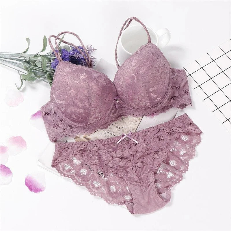 Violet Lingerie Sexy En Dentelle Motif de Fleur - Ensemble 2 Pièces