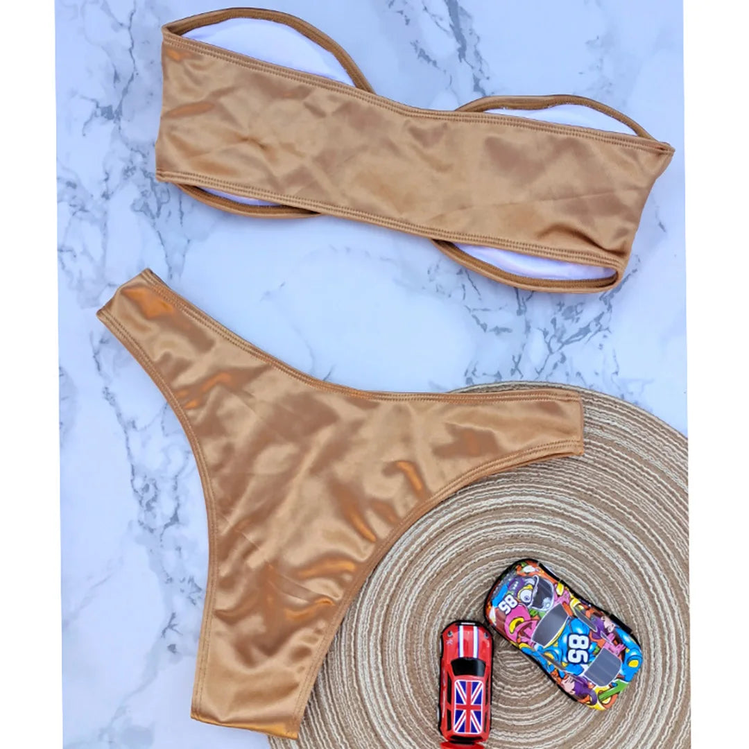 Maillot de bain deux pièces sans bretelles avec coussinets réglables