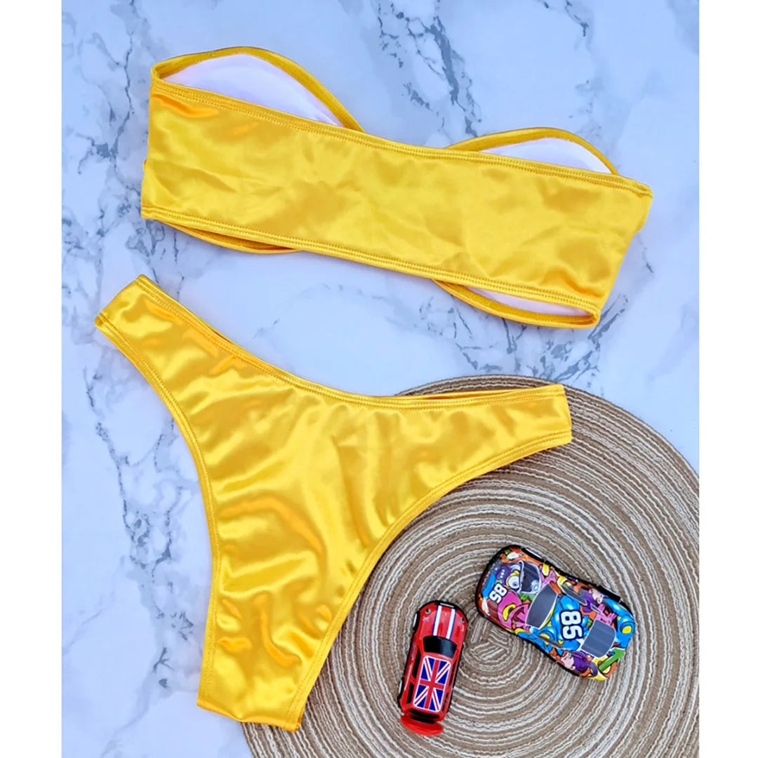 Maillot de bain deux pièces sans bretelles avec coussinets réglables