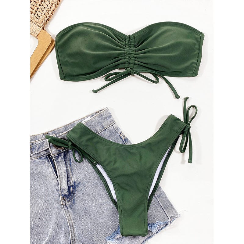 Brazilian bikini with cutout on the hips