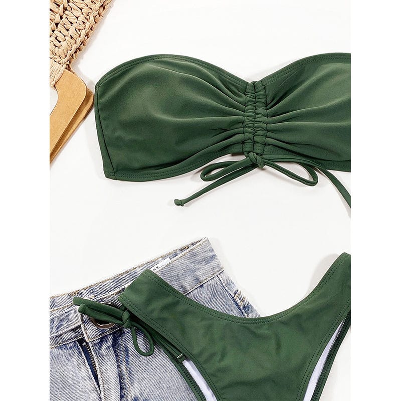 Brazilian bikini with cutout on the hips