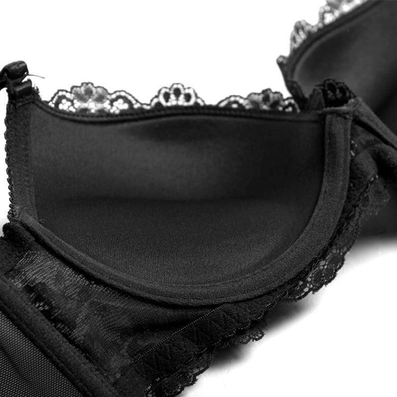 Push-up bra with lace trim on the cups