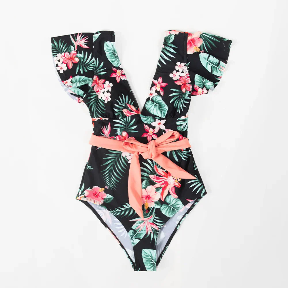 Maillot de bain une pièce avec un décolleté en V profond